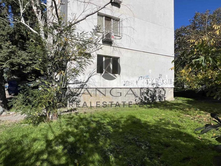 Продава се Тристаен апартамент в Пловдив, Кючук Париж - 80 кв.м за 2185 €/кв.м - Снимка #16