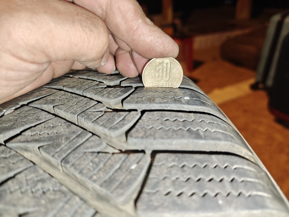 Vand 4 anvelope Laufenn 215/55R17 98V