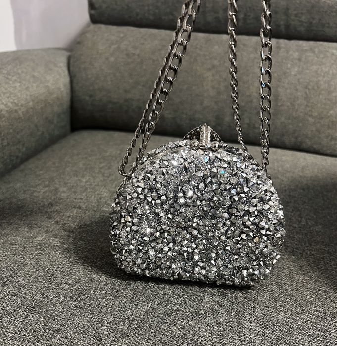 Бална чанта с камъчета