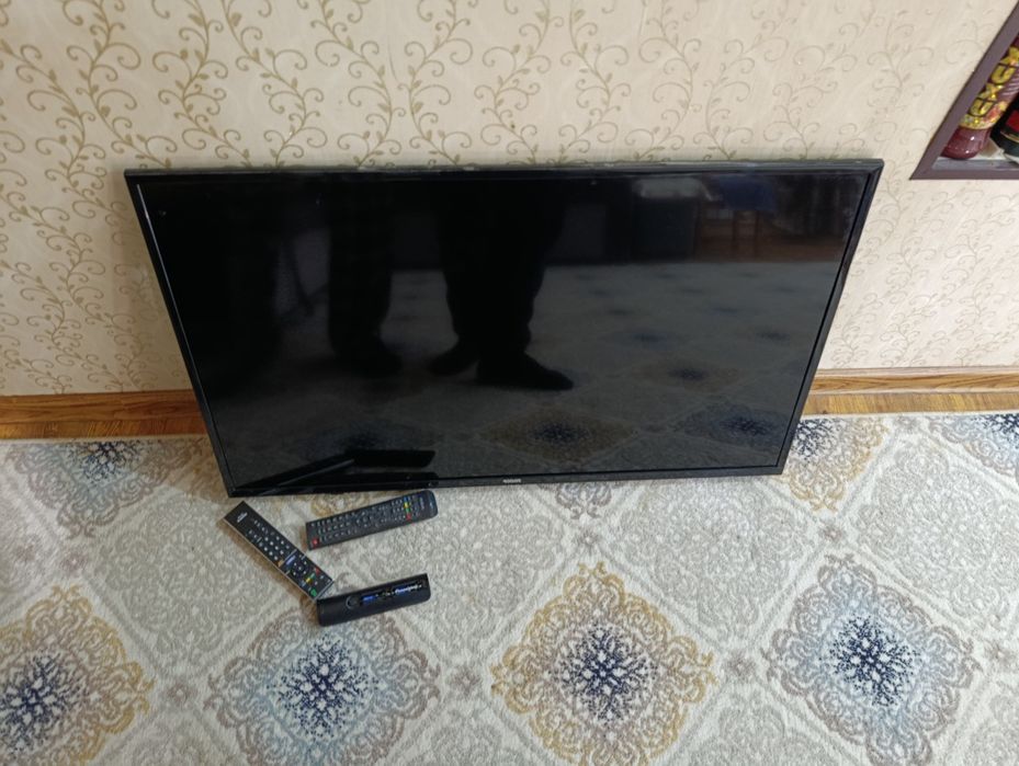 Телевизор Ройсон 42 диоганалли сотилади холати яхши нархида