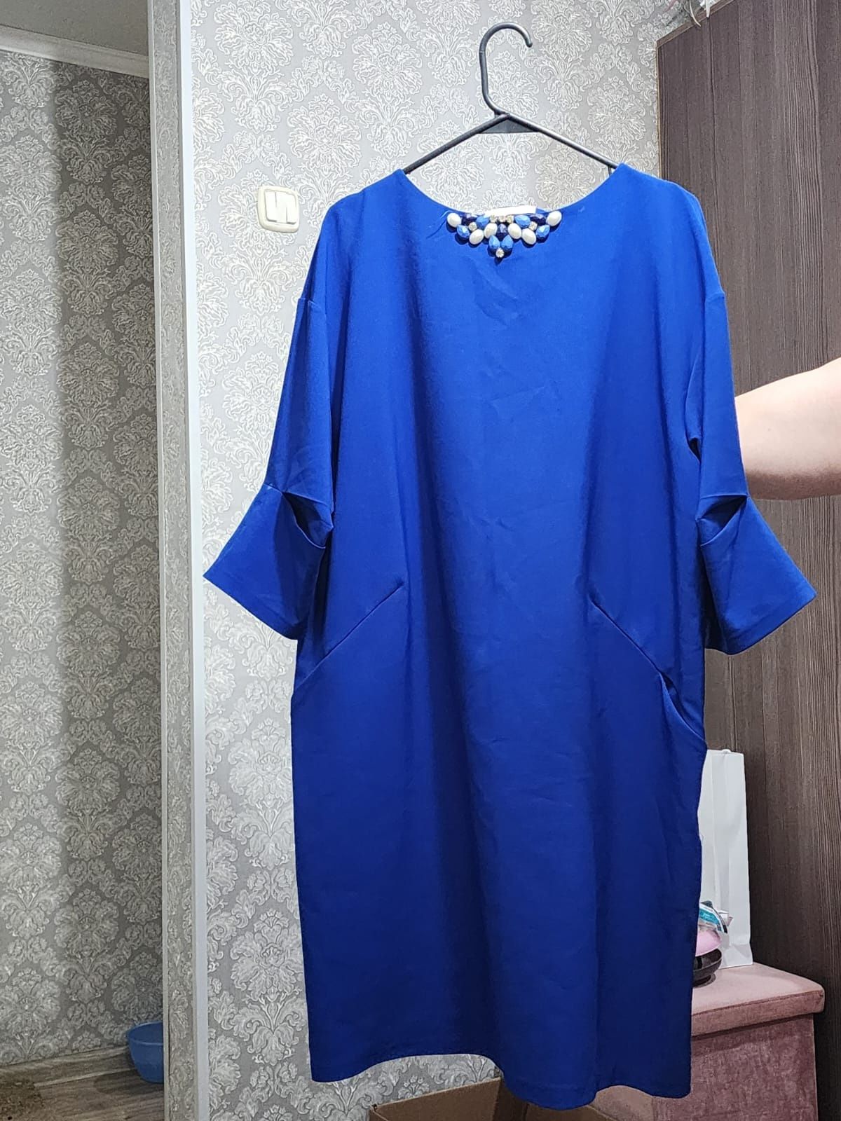 Продам синее платье 10 000 тенге
