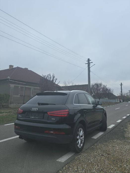 Vand Audi Q3 2012