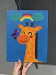 Tablou vesel girafă și curcubeu pictat manual în acrilic 24x30 cm