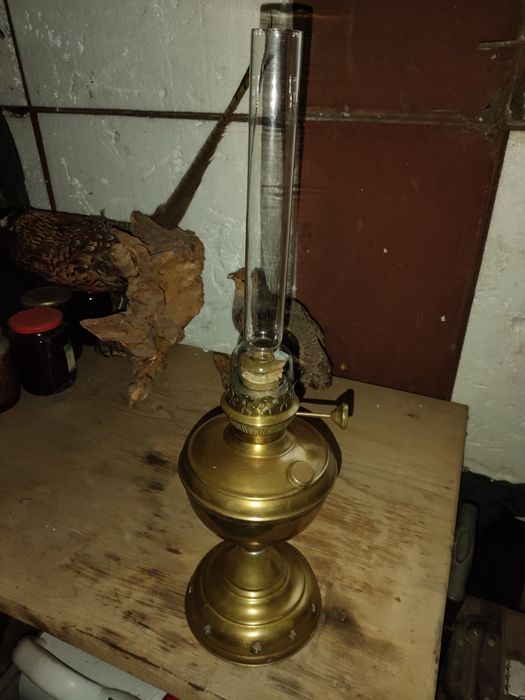 Lămpi vintage cu petrol