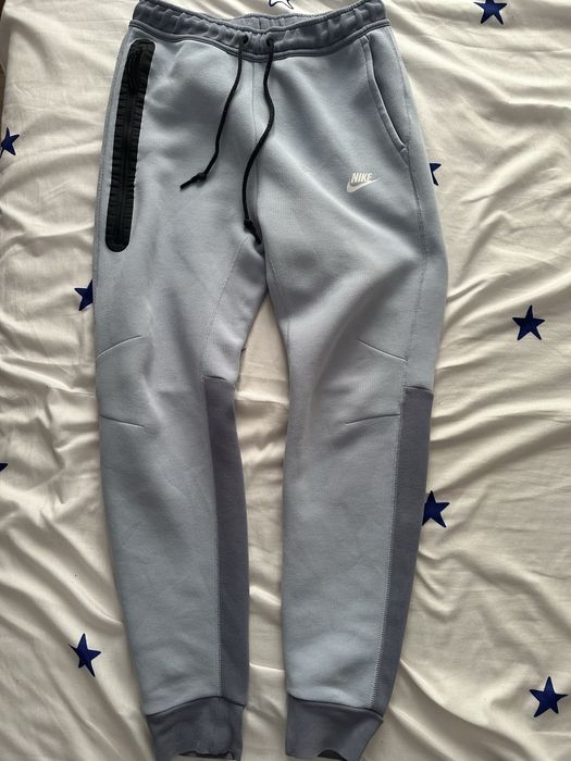 Pantaloni Nike Tech Fleece