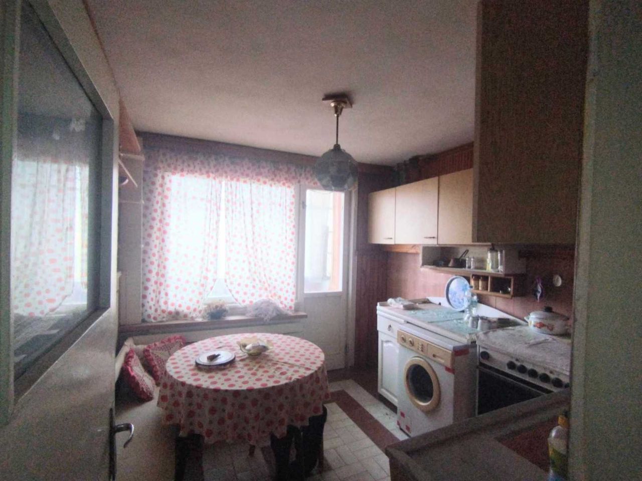 Продава се Тристаен апартамент в Добрич, Дружба 1 - 62 кв.м за 823 €/кв.м - Снимка #1