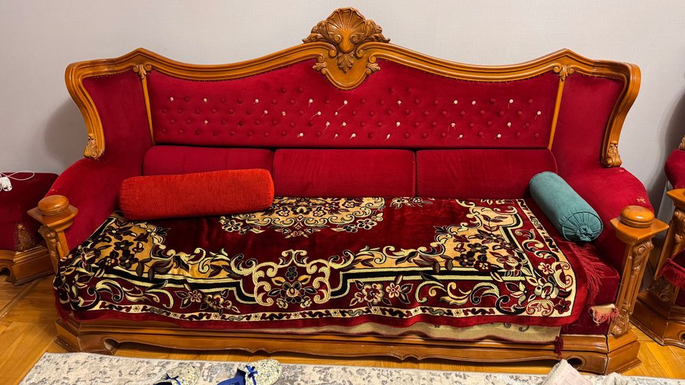 Диван с креслами, дерево,диван раскладной