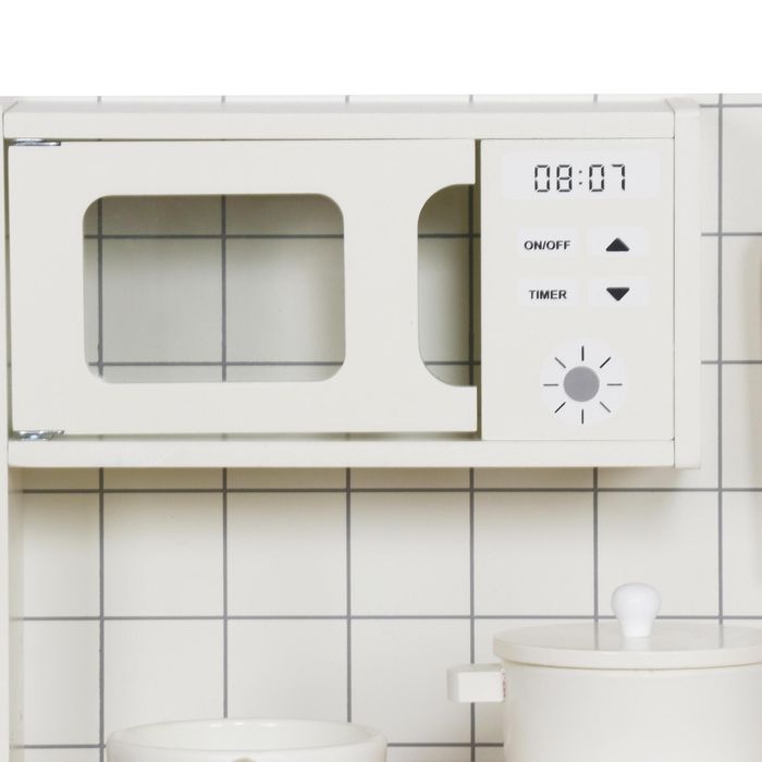 Дървена кухня tinny