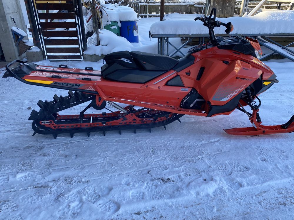 Ski Doo Snowmobil