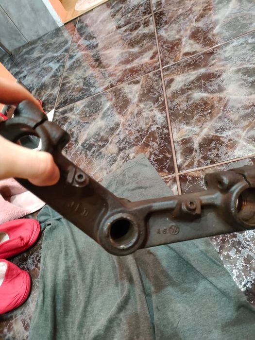 Jug Furcă Inferioară Piaggio X8,X9 Xevo Stare Perfectă Cu Rulment