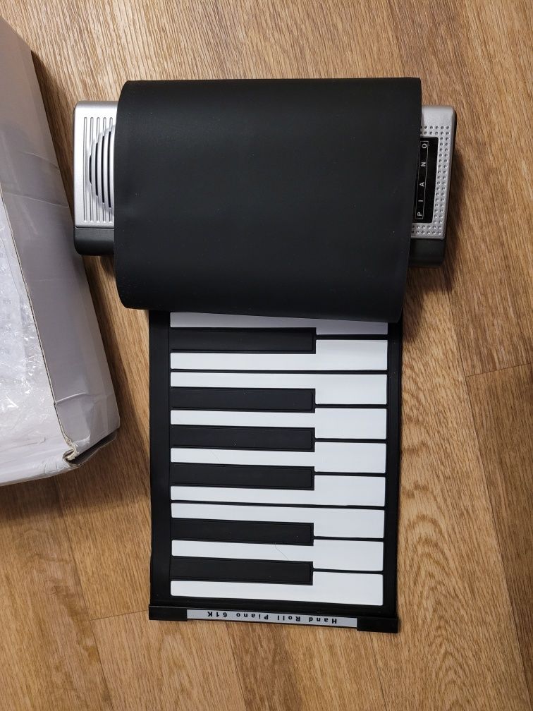 Зарядки Apple, модем altel, складное электронное пианино