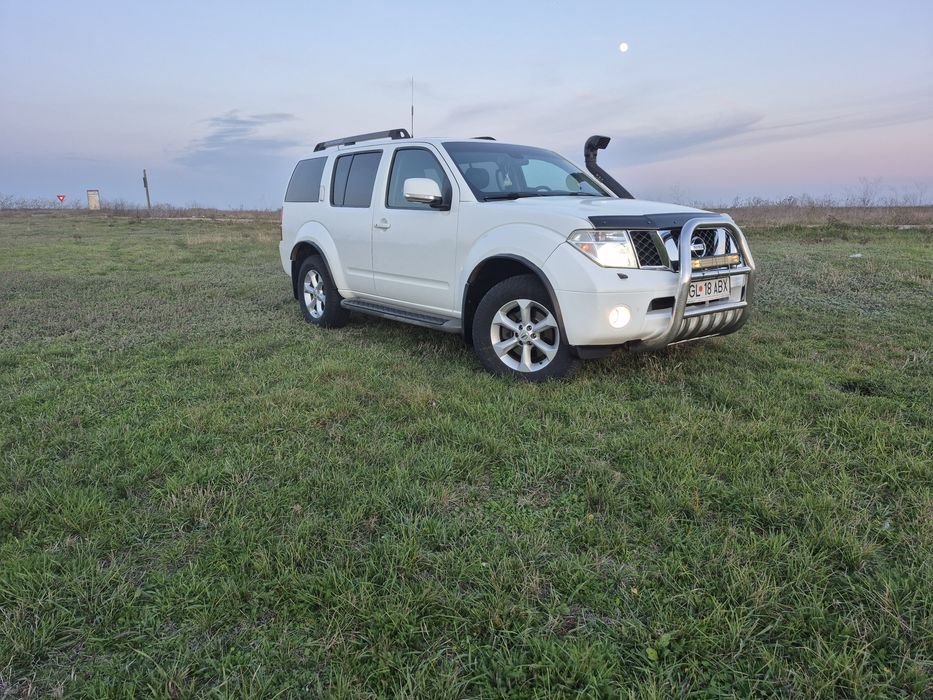 Nissan Pathfinder R51