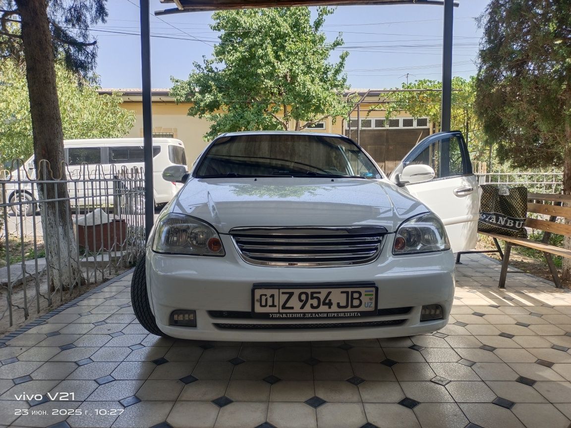Авто Ласетти 1.8 йил