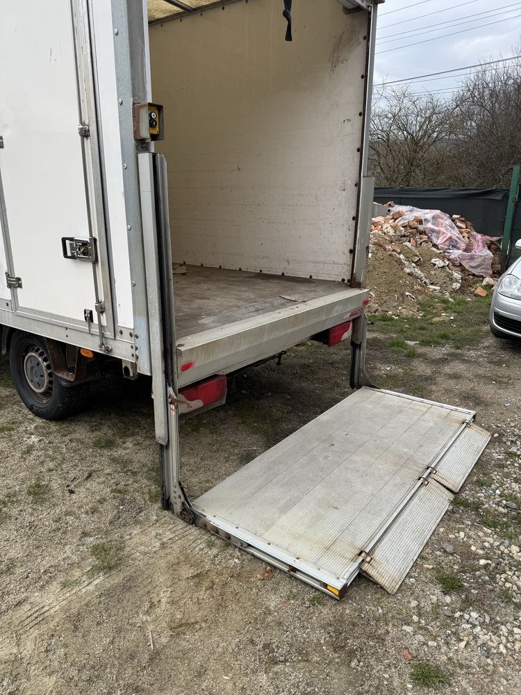 Lift pt 3.5T mercedes sprinter box