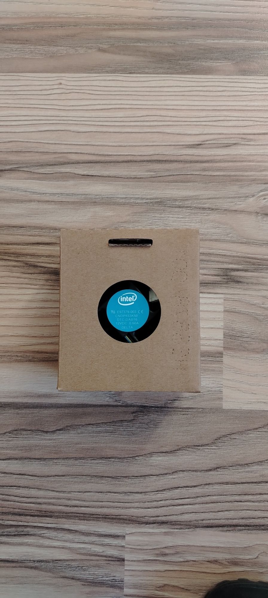Процесор Intel Core i3-8100
