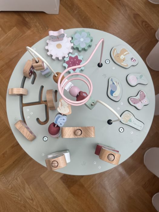 Masuta cu activitati little dutch