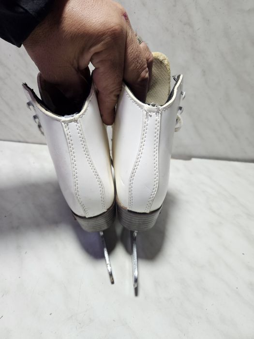 Patine 2005 gheata patinaj artistic Riedell marime eu  31-32 (20,5 cm)