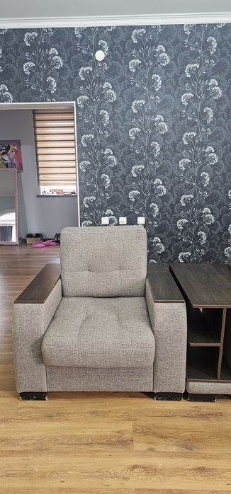 Продаётся диван и кресло!