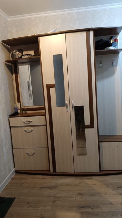 Мебель для прихожей в отличное состояние