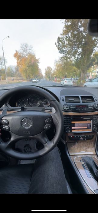 W 211 E63 mersedes benz
