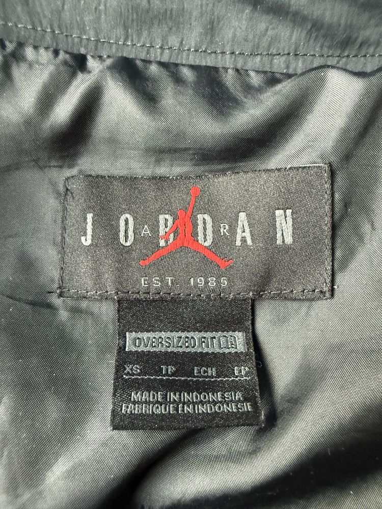 Оригинално женско яке на Nike Jordan