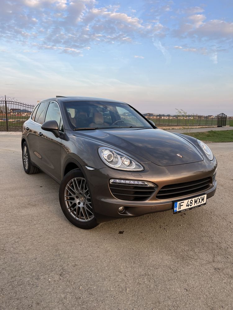 Porsche cayenneS cumparata noua din Romania unic proprietar-impecabila