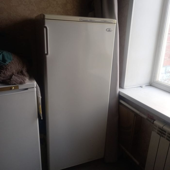 Продам морозильную камеру Атлант