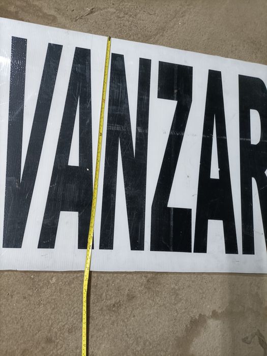 Panou publicitar din policarbonat 135/65 cm + - de 0,8 , accept schimb