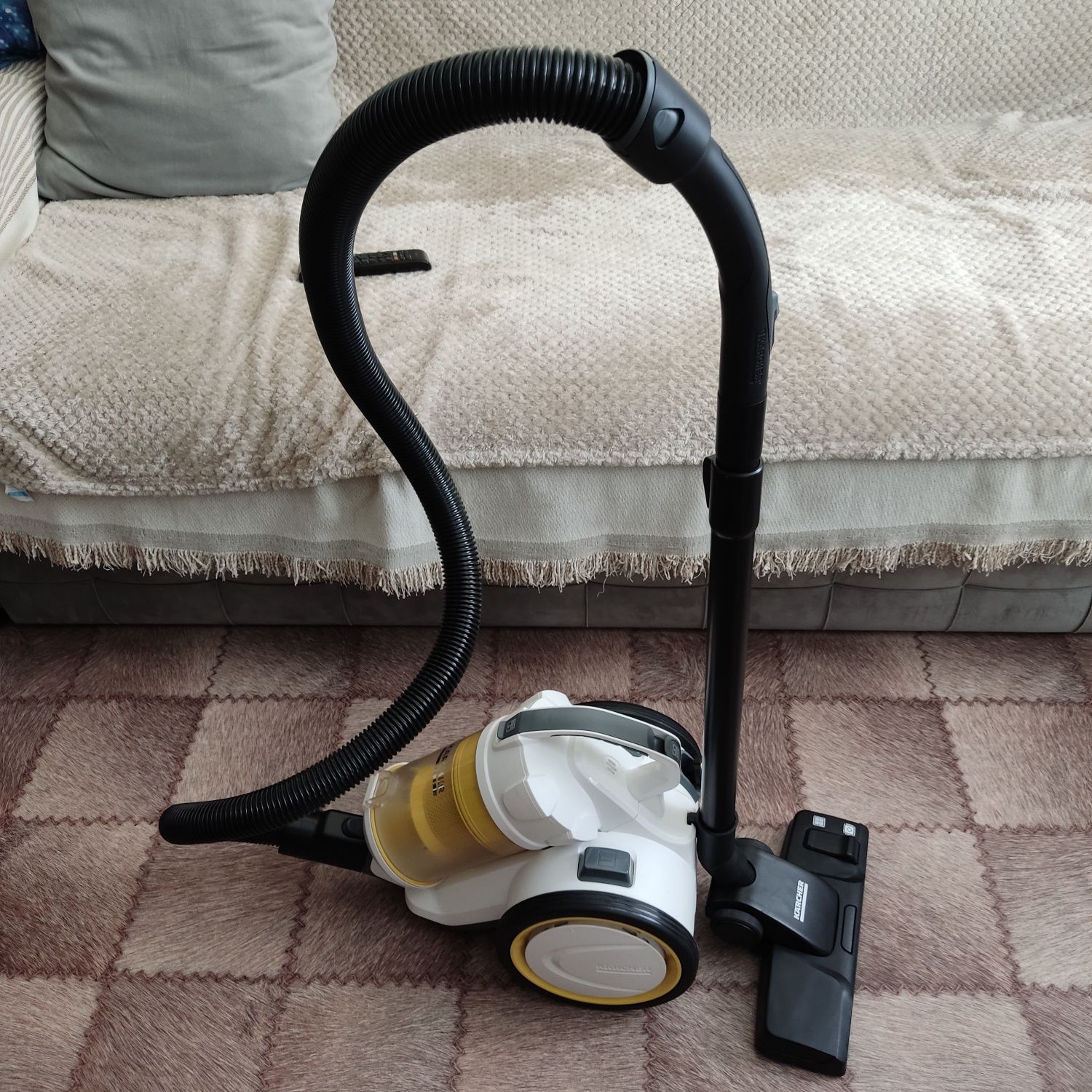 Пылесос Karcher, фирменный