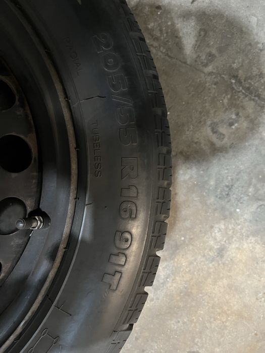 Vand set 4 cauciucuri iarna + jante tabla