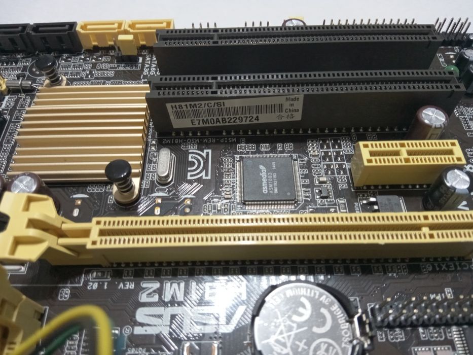 Asus H81M2 + Intel Core I3-4360 и охлаждане