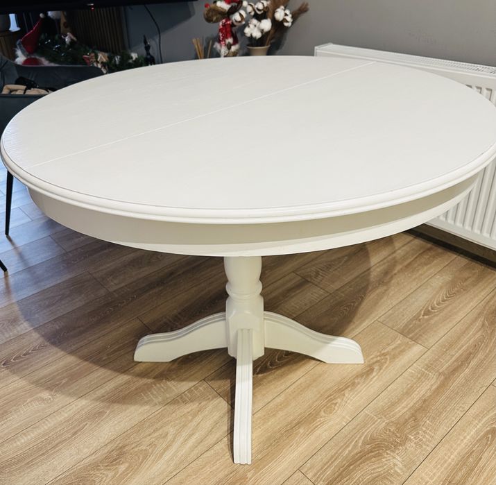 Masa extensibila din lemn masiv