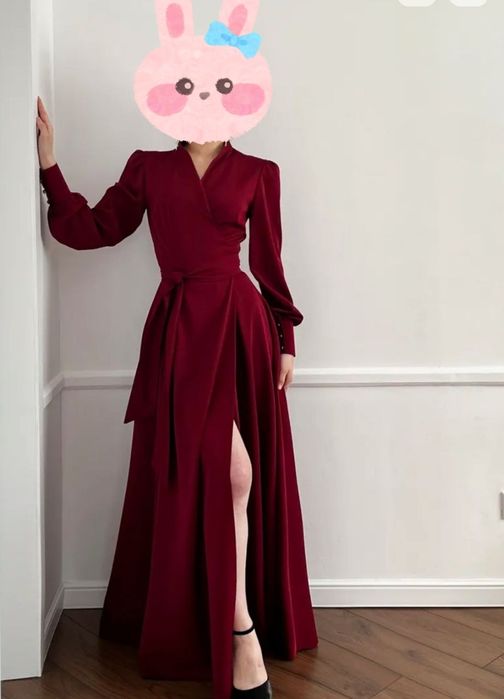 Платье праздничное.