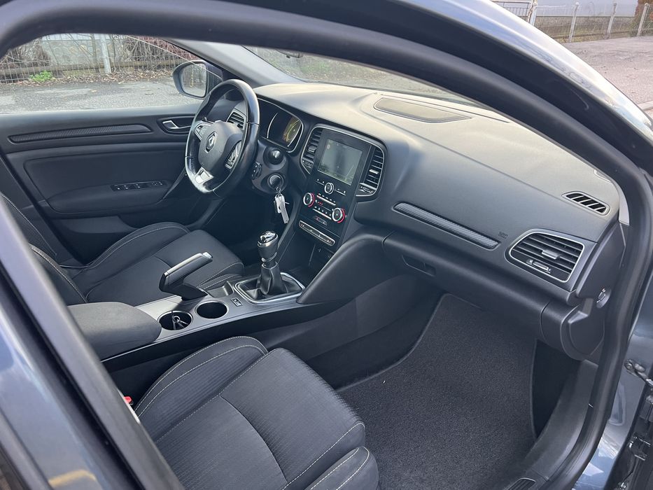 Vand Renault Megane 1.5 diesel 2017 !