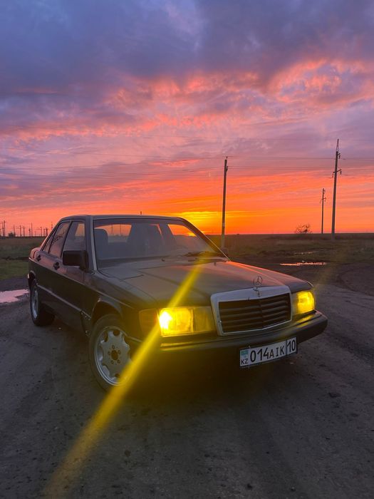 Продаем Мерседес 190