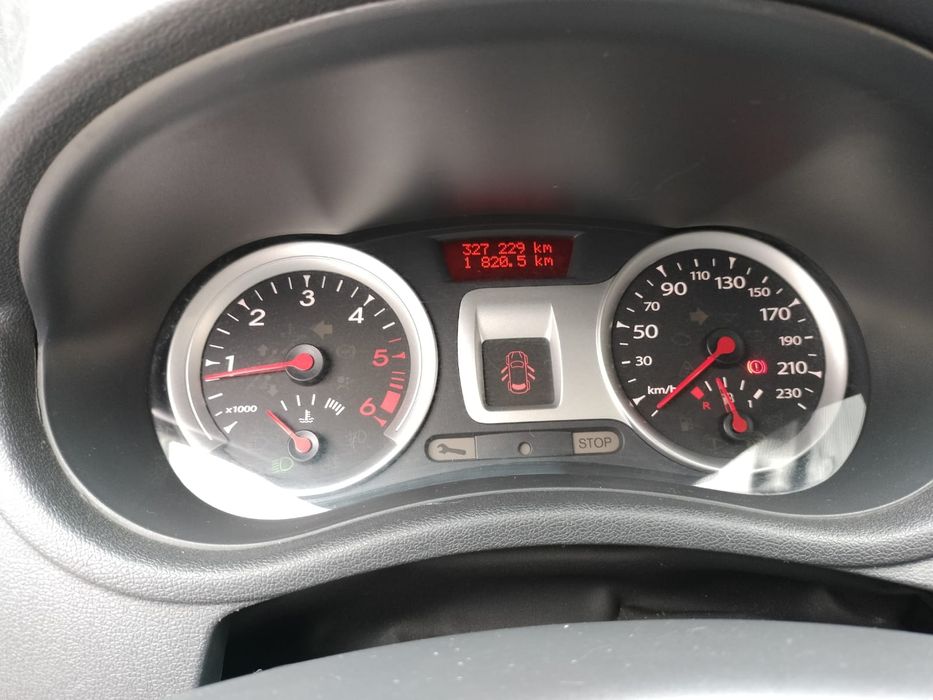 Clio 3 2011 1.5dci