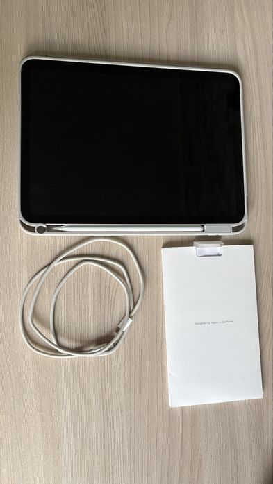 Продаю iPad 10-го поколения (2022)