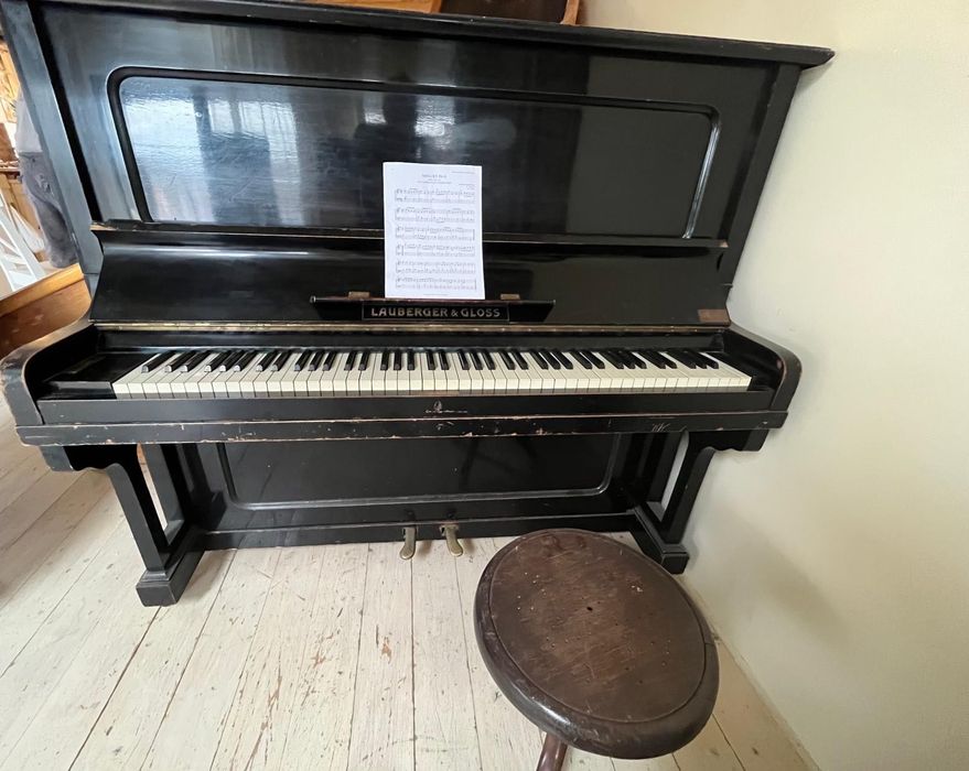 Pianina Lauberger & Gloss