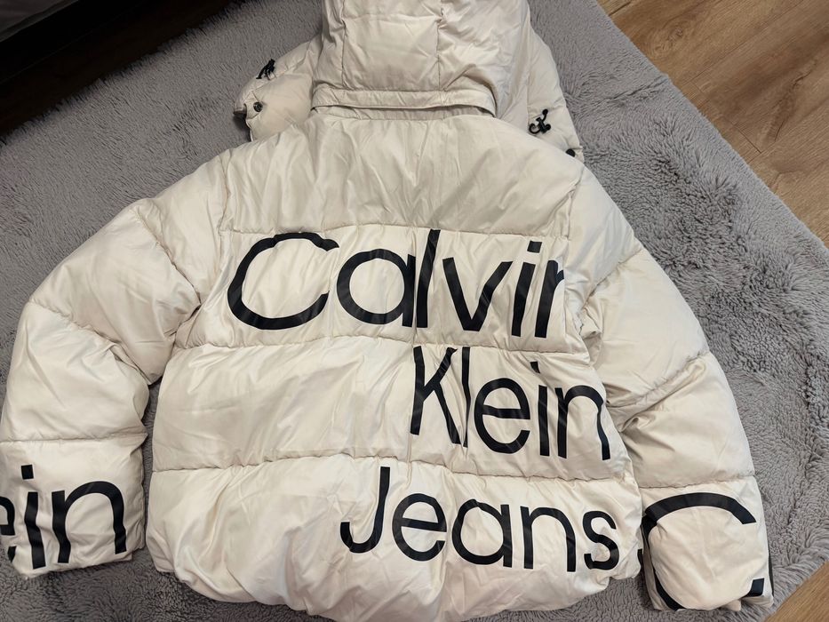Calvin Klein яке