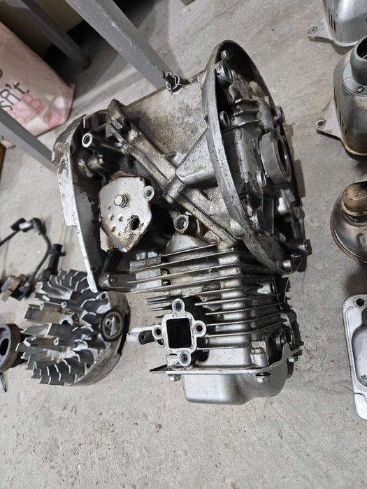 Dezmembrez Honda GCV 160 motocultor demaror bobina coarne