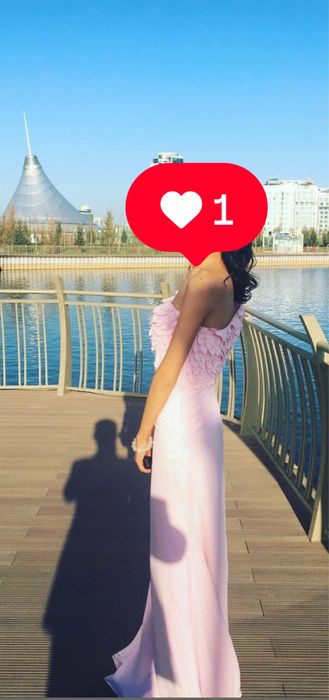 Продаю нежное розовое платья