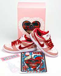 Nike SB dunk low Strange Love