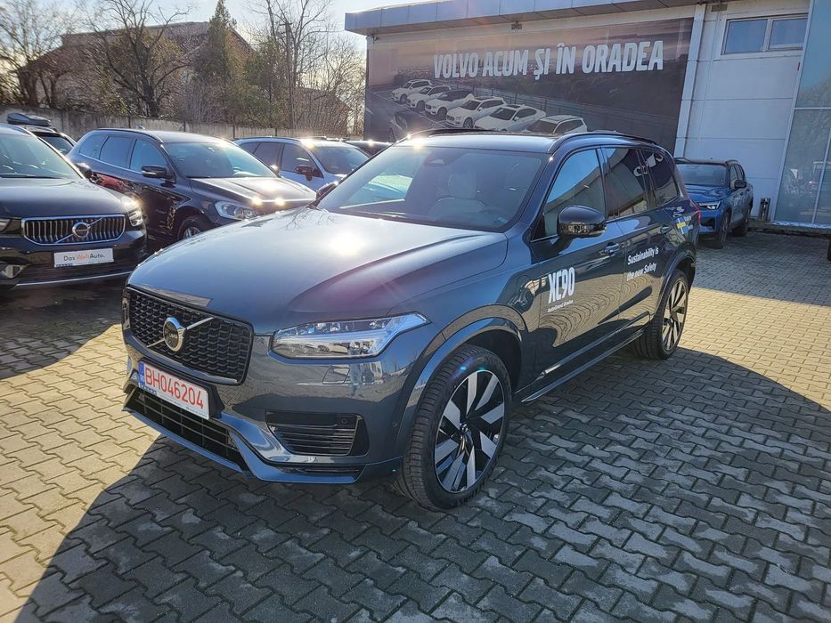 Volvo XC 90 Full/Plug In Hybrid/4x4/Pneumatic/Panoramic/full LED/camera360/HUD/etc