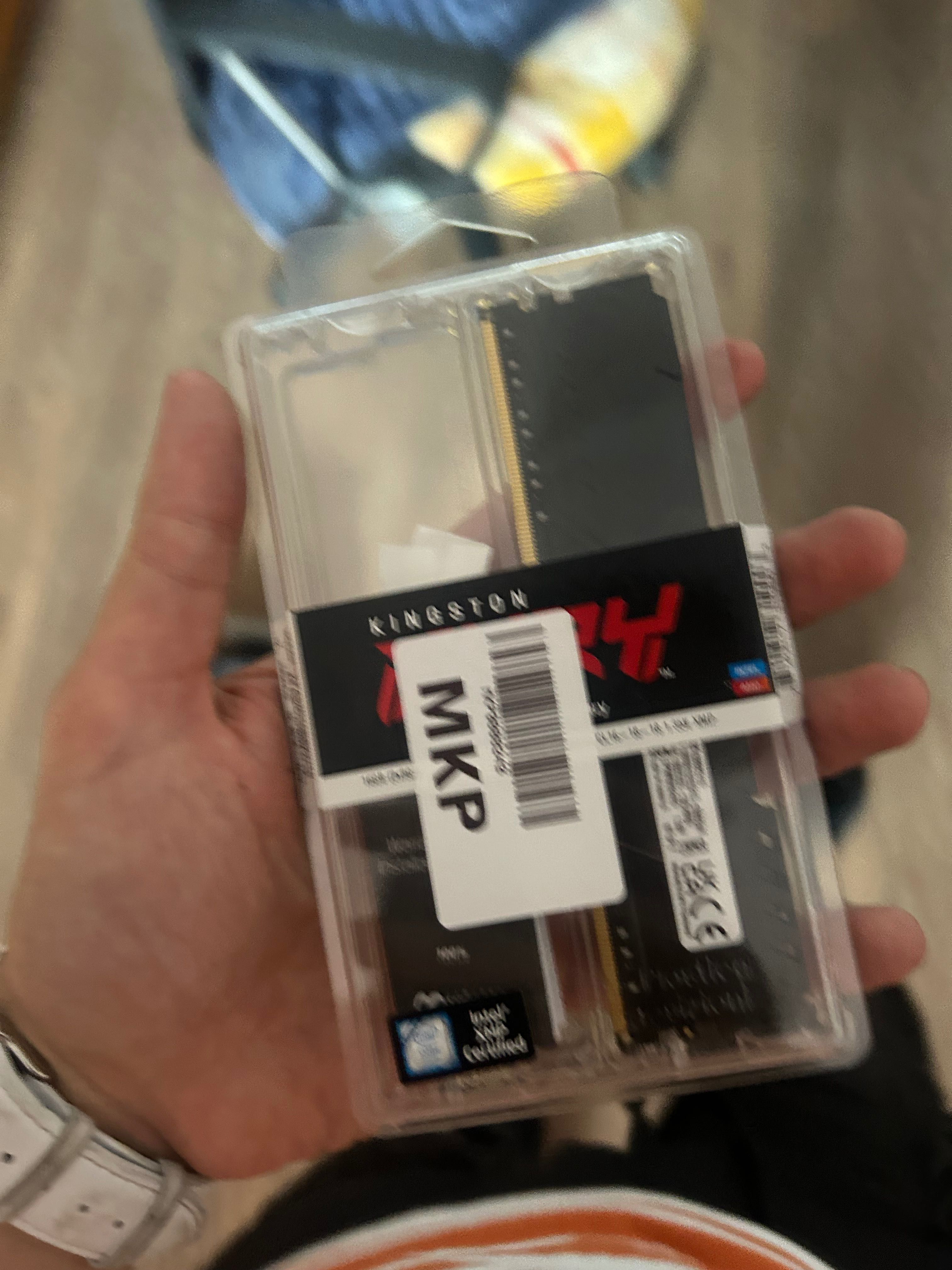 RAM 8 gb ddr4 3200 MHz noi nouți