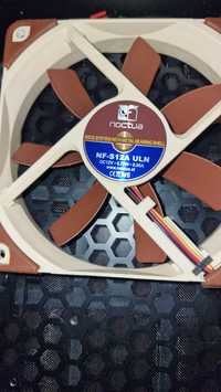 Noctua ventilator plus hub splitter fan controller