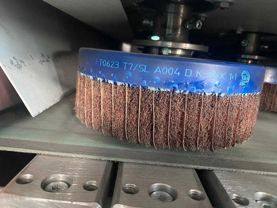 Masina de debavurare si slefuit lemn si fier Boere,ca noua!