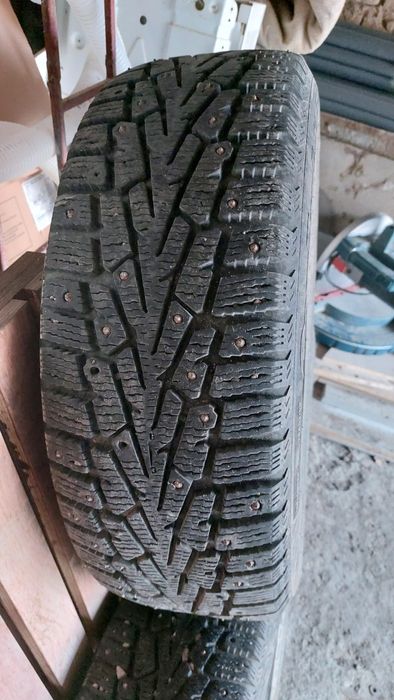Зимняя резина с шипами