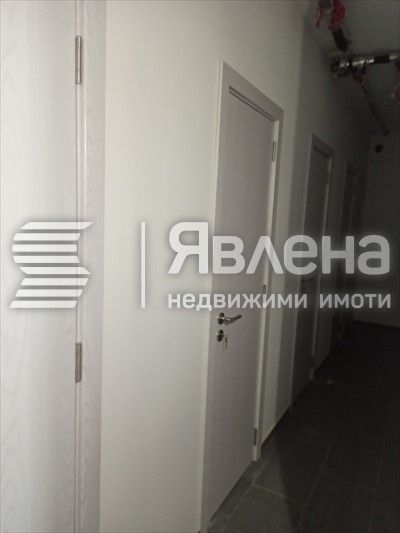 Продава се Двустаен апартамент в Бургас, Сарафово - 67 кв.м за 1306 €/кв.м - Снимка #3