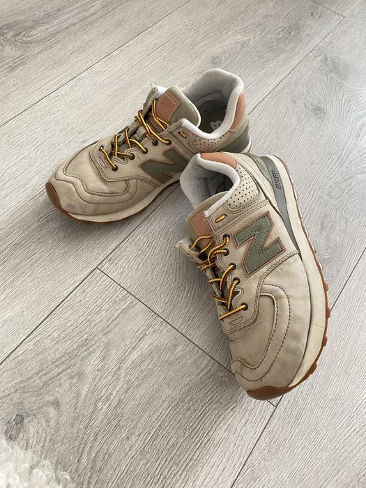 Adidasi new balance marime 42