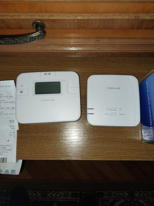 Termostat Salus nou